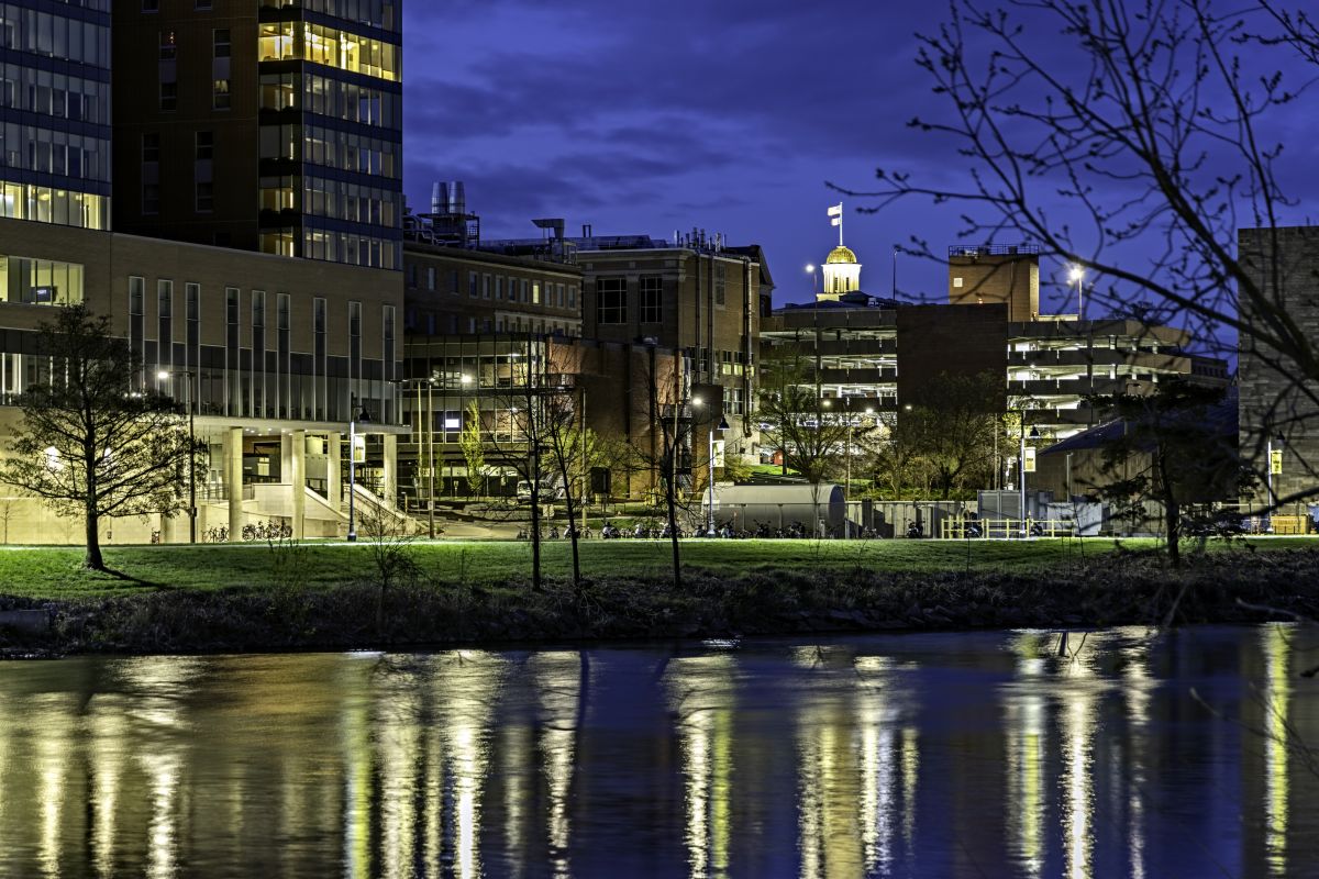 Iowa City, IA