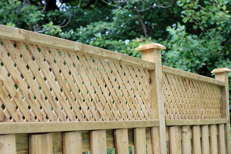 Privacy Fence Construction in Bloomington, IL